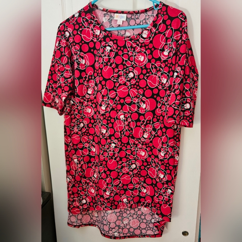 New without Tags LuLaRoe Irma tunic t-shirt Size Small Disney Minnie